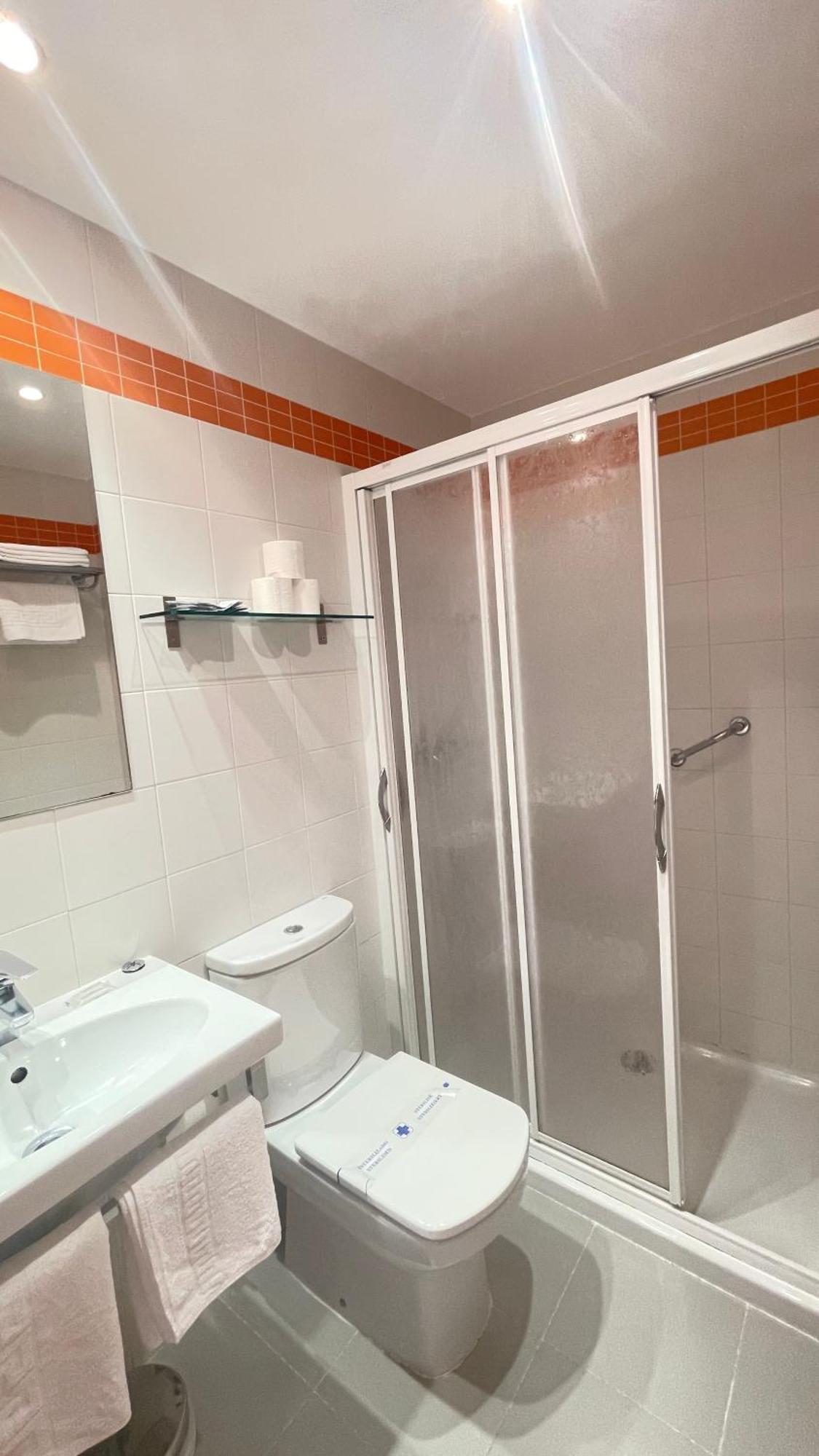 Apartamentos Real Alfoli เอลบูร์โก เด ออสมา ภายนอก รูปภาพ