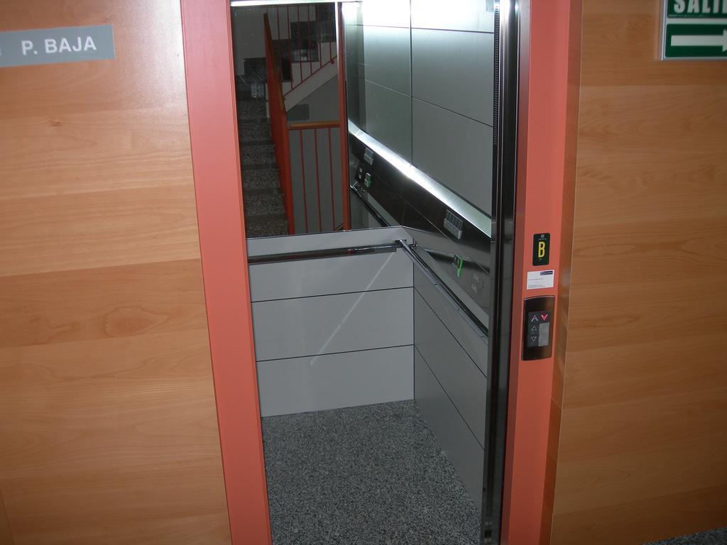Apartamentos Real Alfoli เอลบูร์โก เด ออสมา ภายนอก รูปภาพ